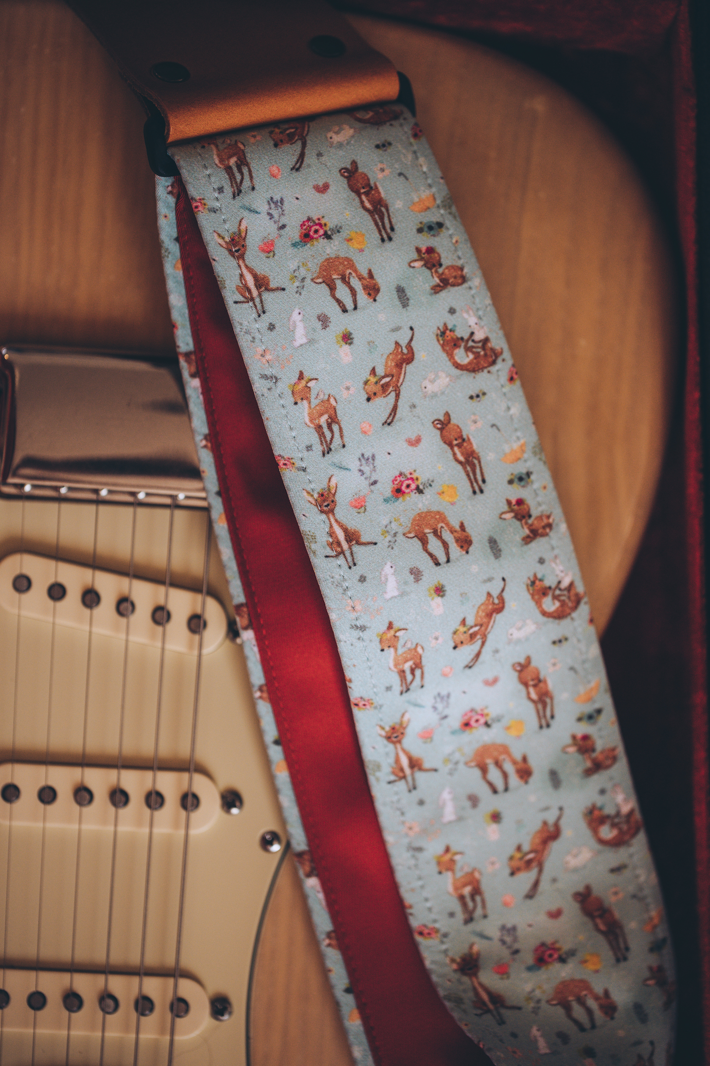 Roe Deer "Bambi" Guitar Strap - Image 7