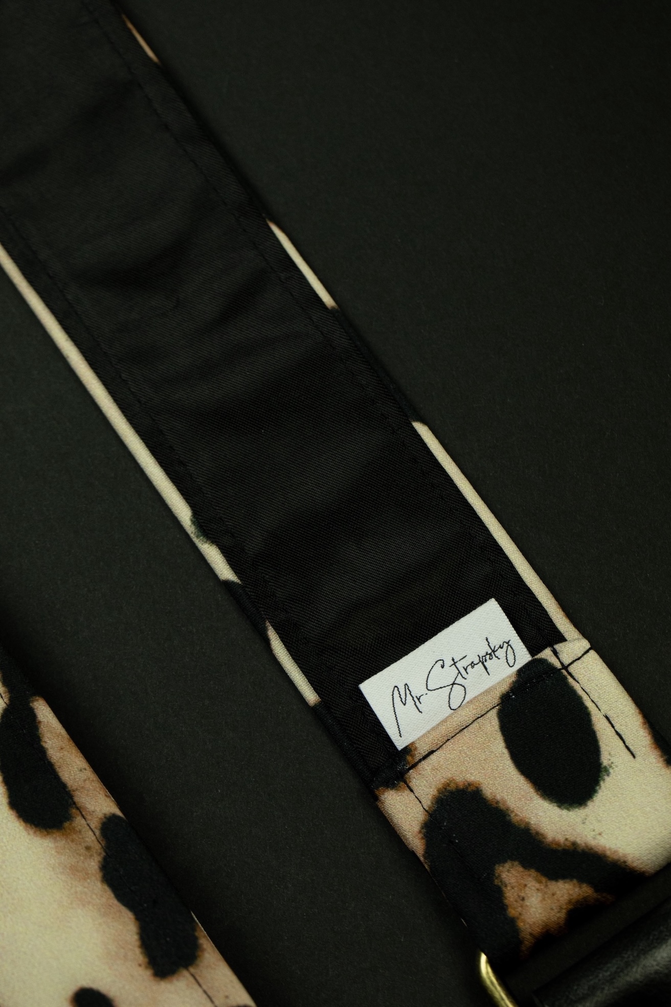 Jaguar Guitar Strap with Italian Satin - Image 6