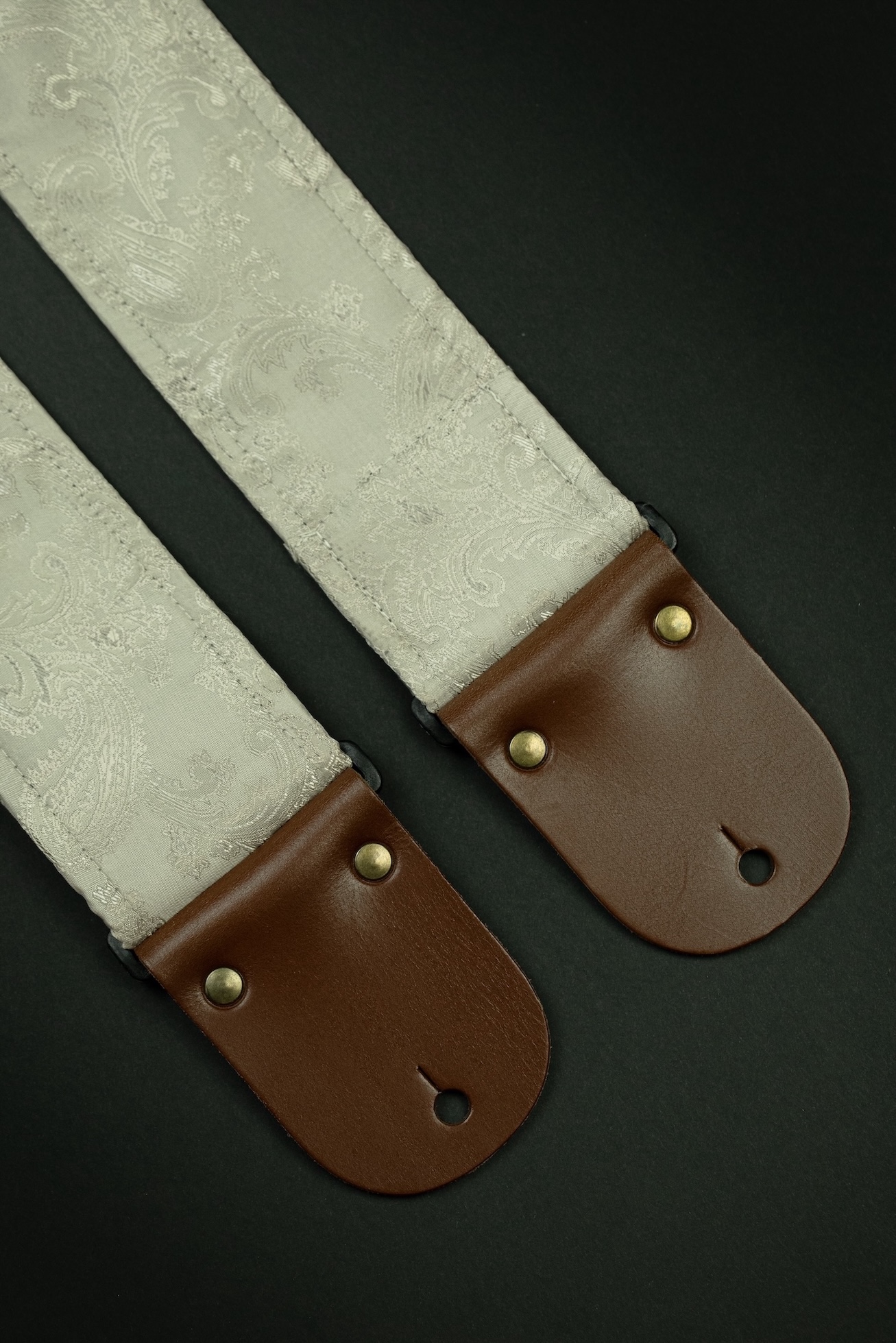 Moonlight Paisley Vintage Guitar Strap (Jacquard) - Image 2