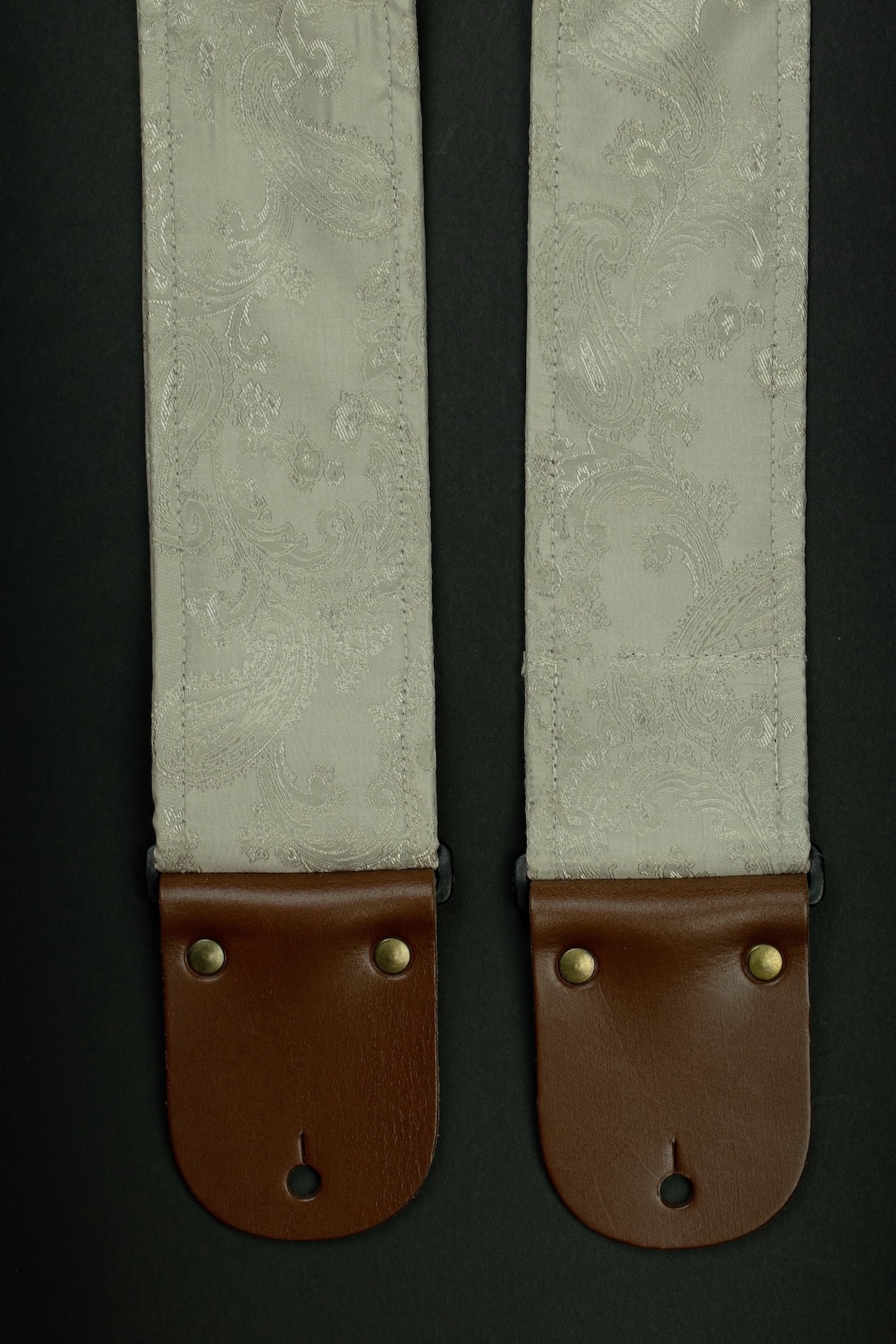 Moonlight Paisley Vintage Guitar Strap (Jacquard) - Image 3