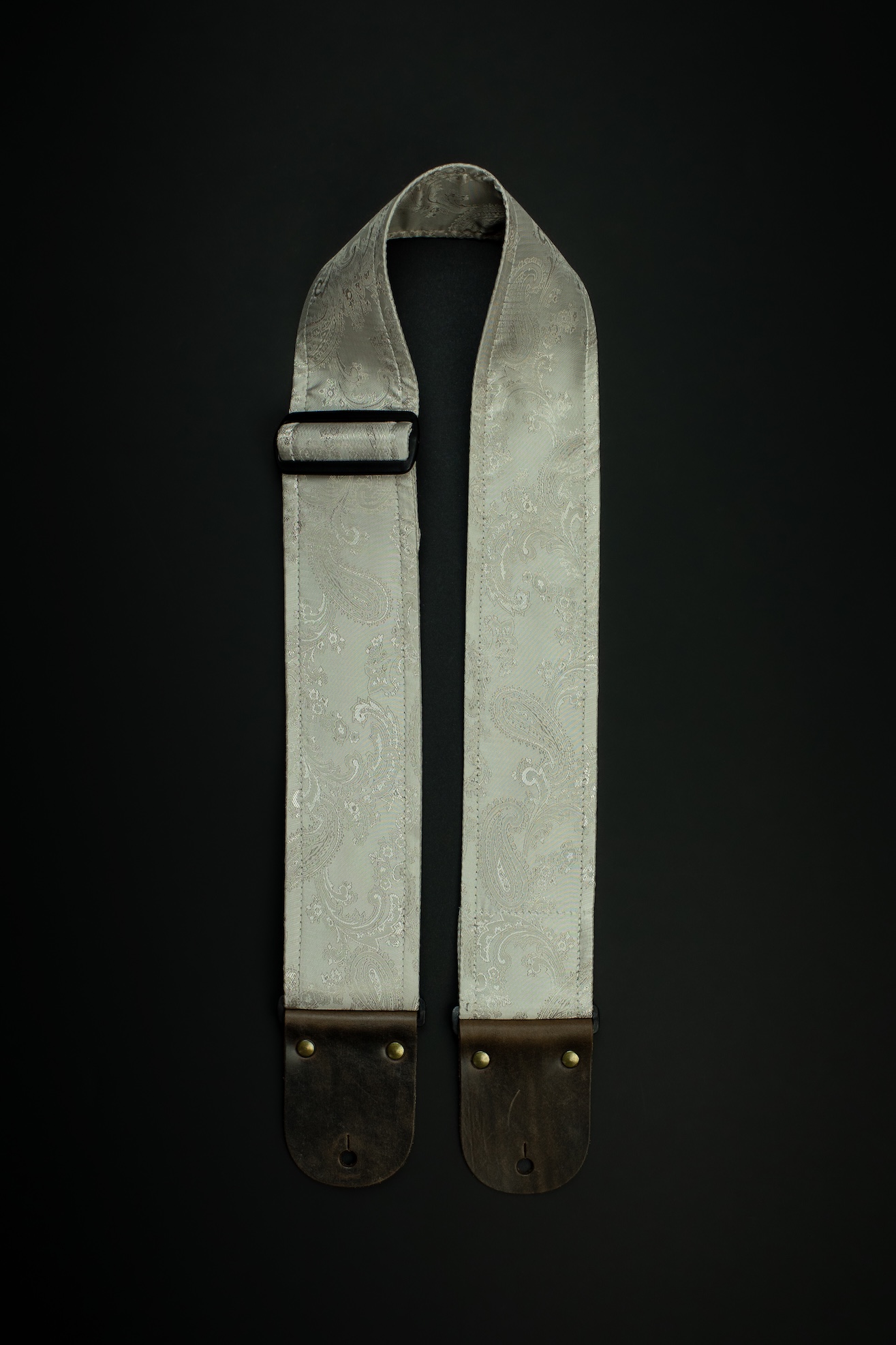 Moonlight Paisley Vintage Guitar Strap (Jacquard) - Image 6