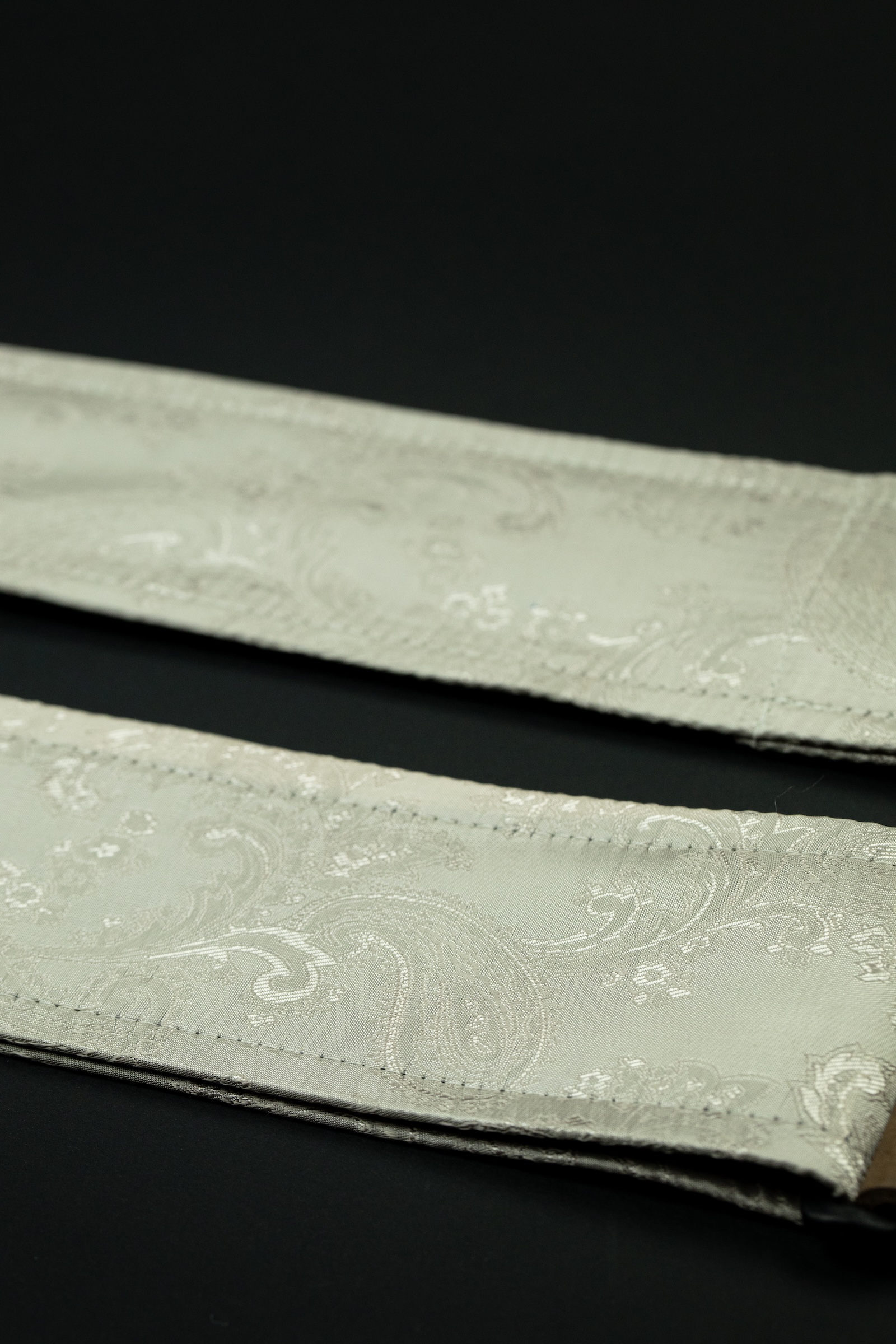 Moonlight Paisley Vintage Guitar Strap (Jacquard) - Image 7