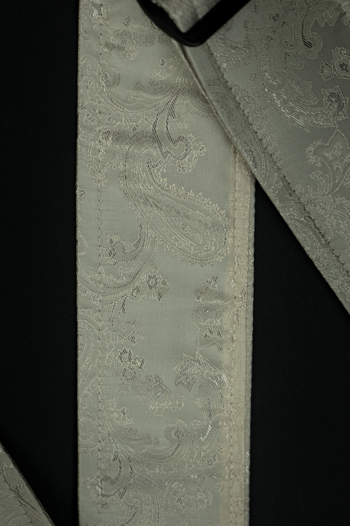 Moonlight Paisley Vintage Guitar Strap (Jacquard) - Image 13