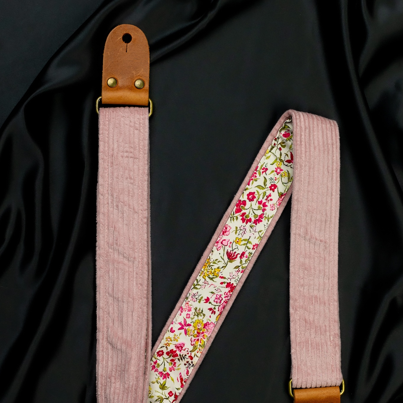 Field of Memories Custom Shop Guitar Strap - Image 2