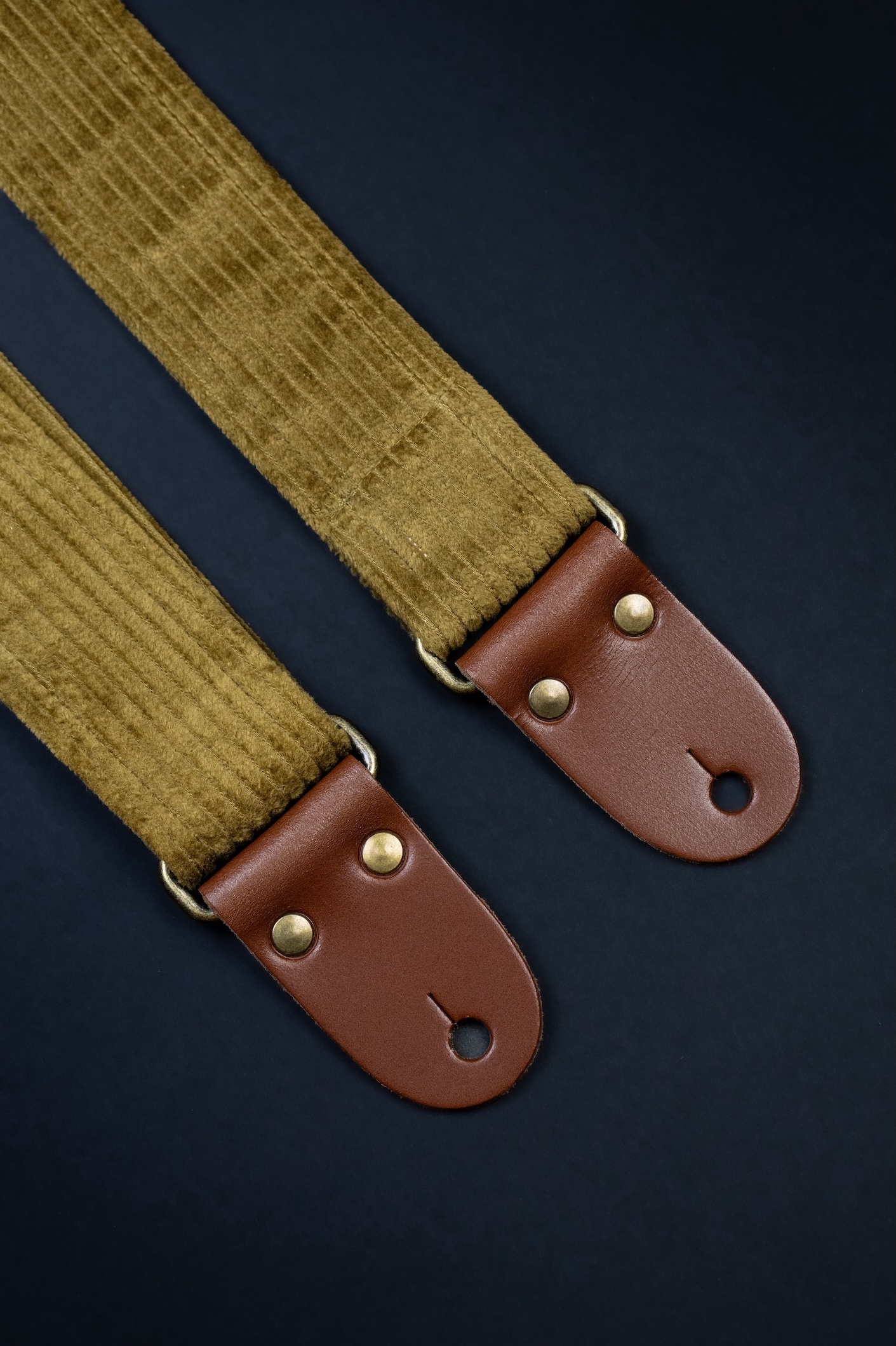 Vintage Khaki Corduroy Guitar Strap - Image 3