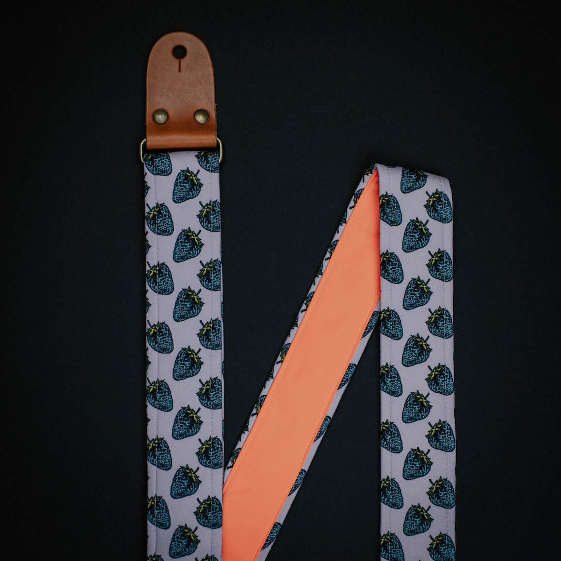 Pastel Roses Guitar Strap - Image 2