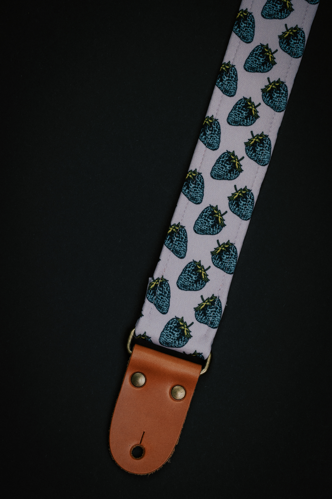 Pastel Roses Guitar Strap - Image 3