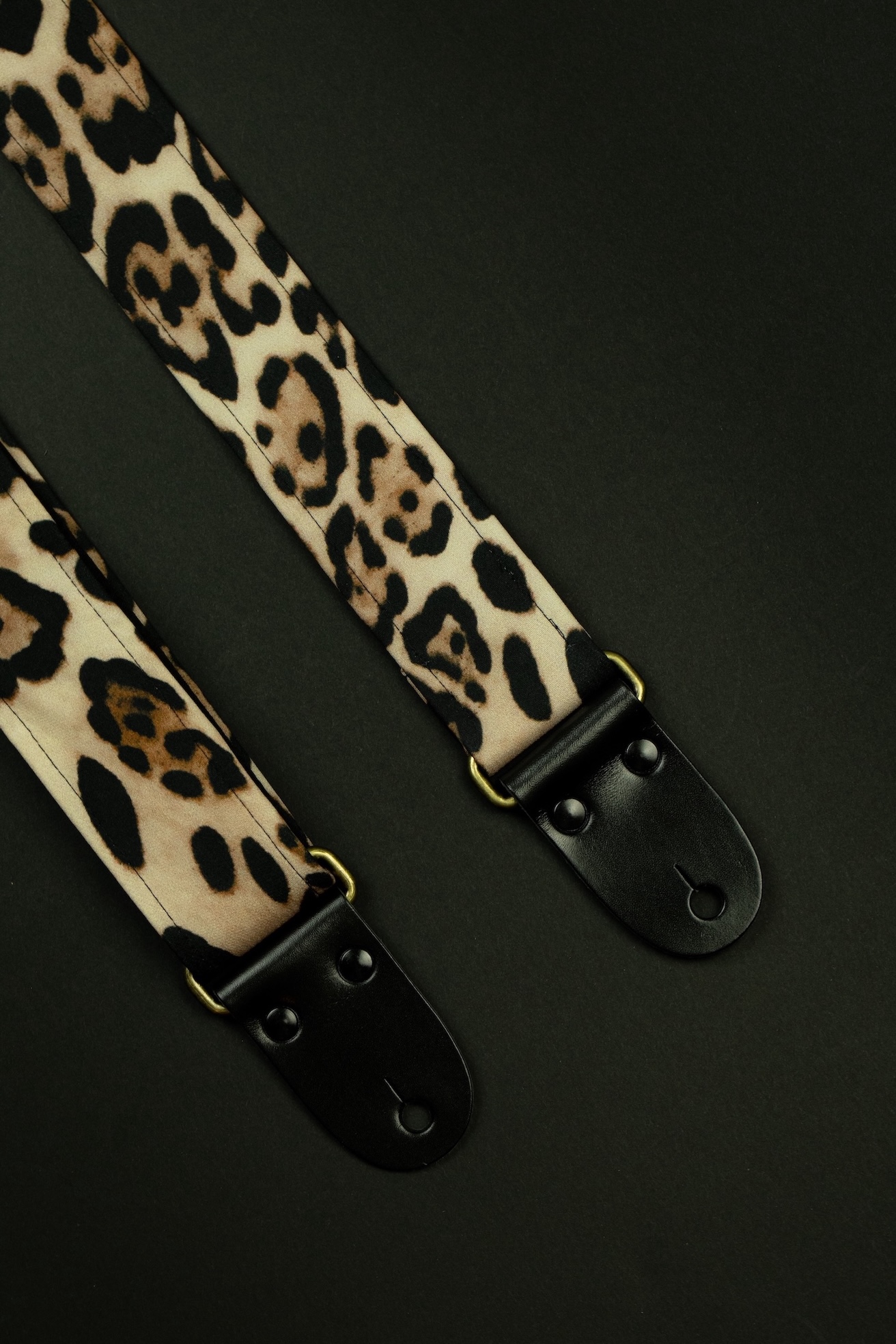 Jaguar Guitar Strap with Italian Satin - Image 3