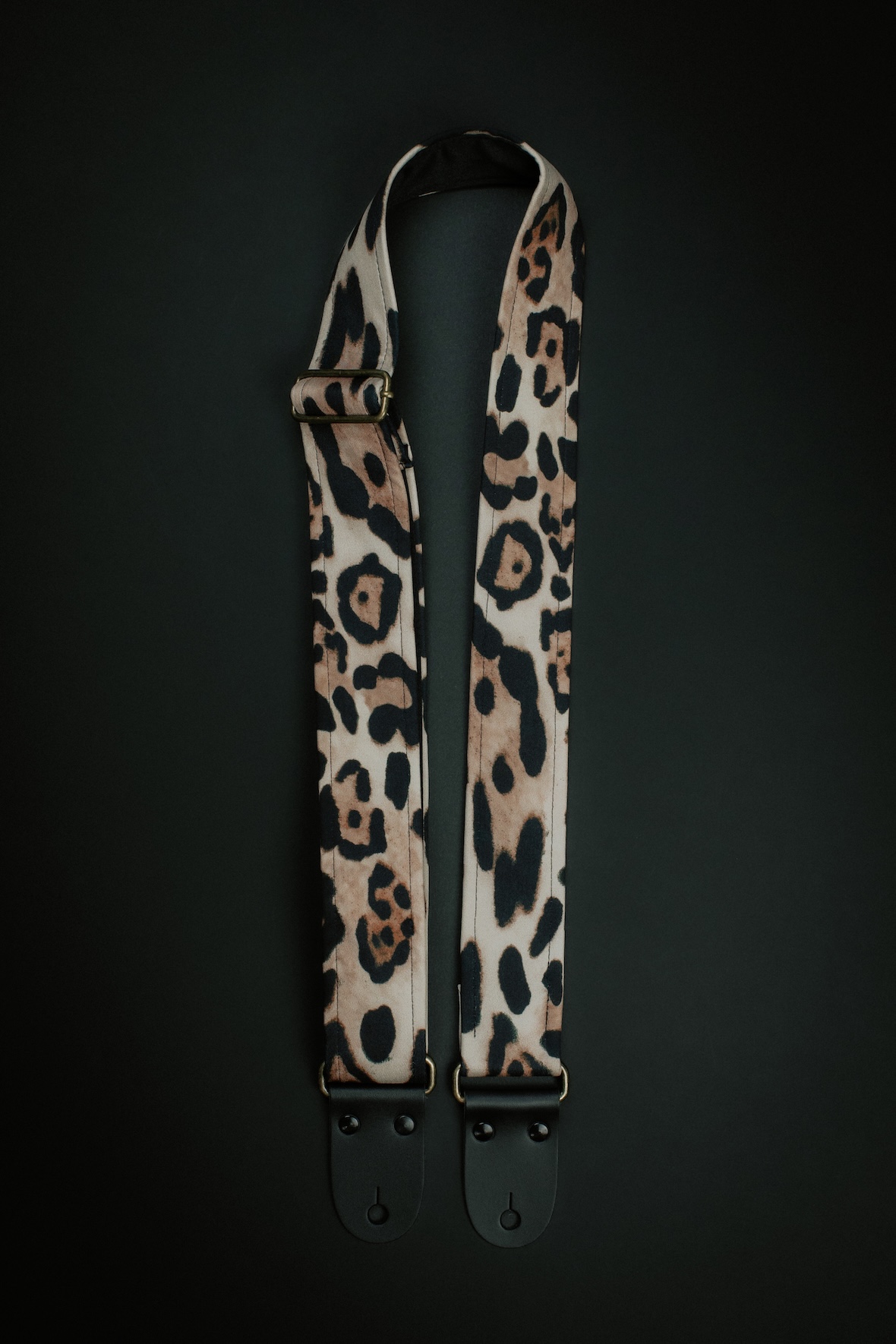 Jaguar Guitar Strap with Italian Satin - Image 2