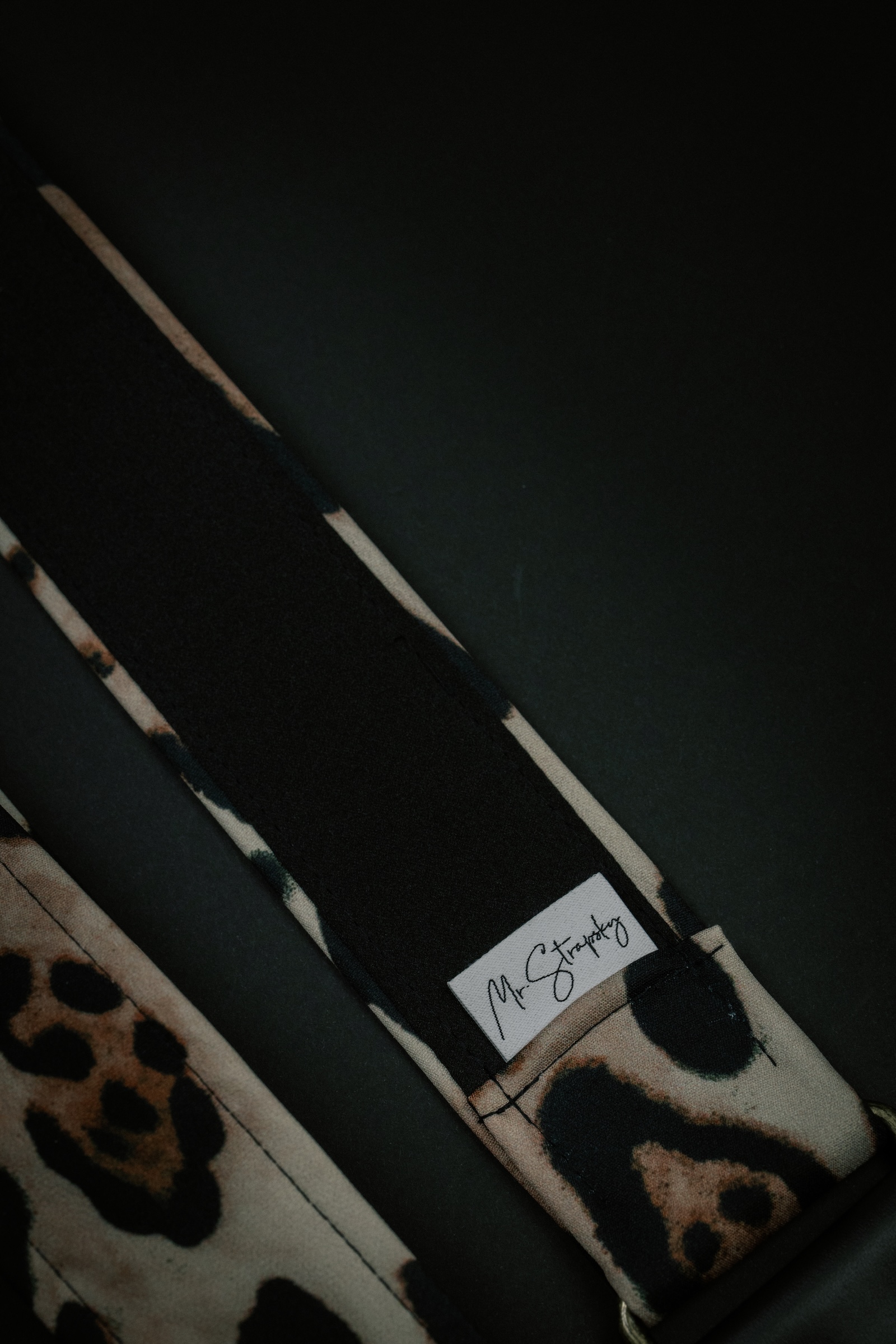 Jaguar Guitar Strap with Italian Satin - Image 6