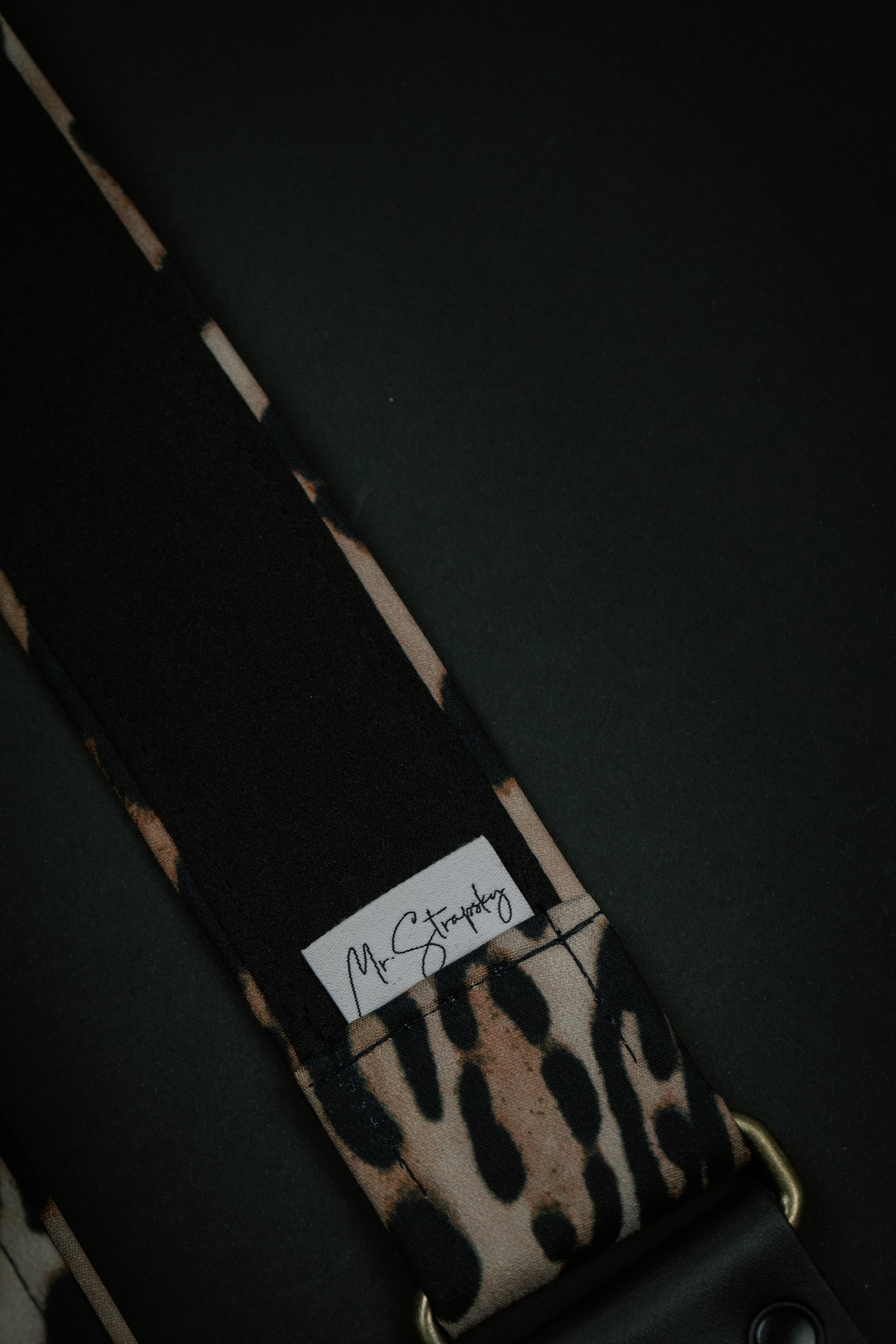 Jaguar Guitar Strap with Italian Satin - Image 5