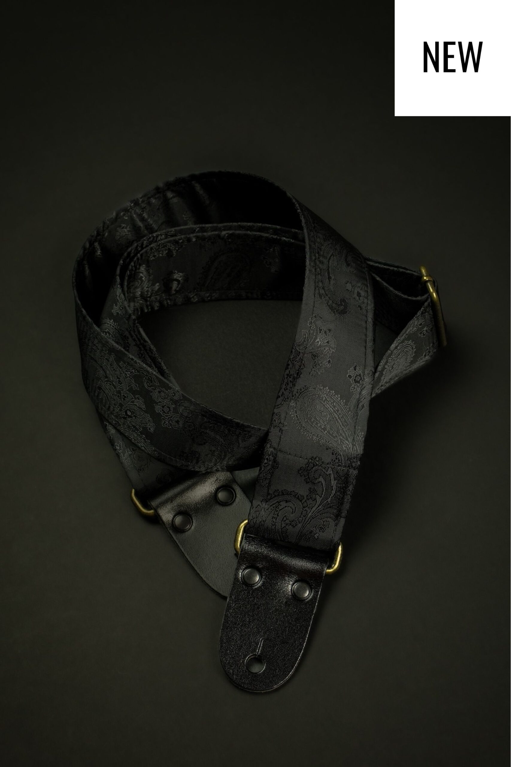 Mr.Strapsky Vintage Guitar Strap Black Paisley