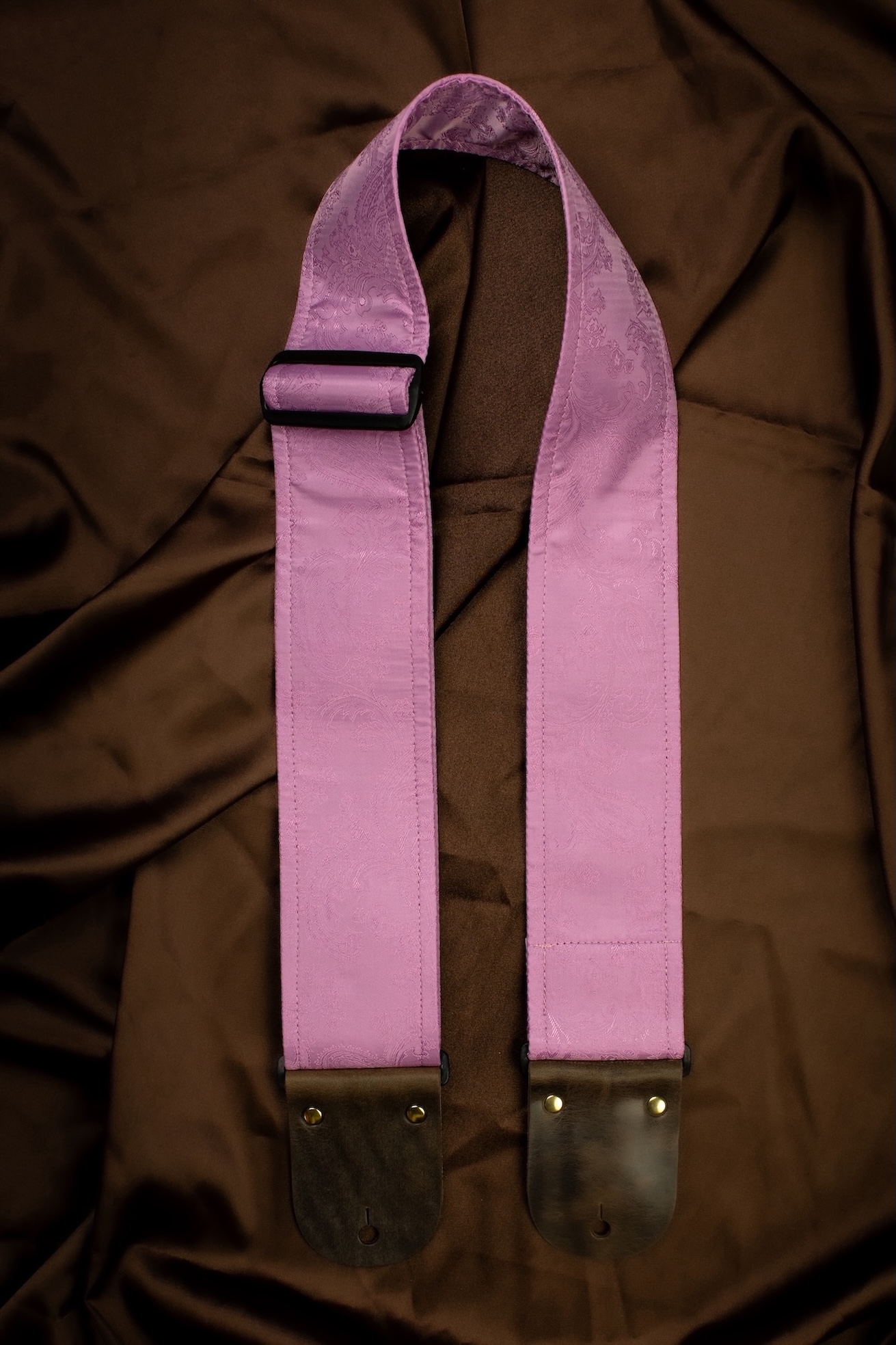 Pink Paisley Custom Shop Guitar Strap - Image 10
